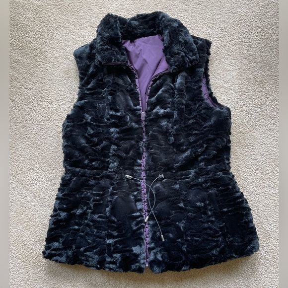 Large Reversible Purple Quilted/Black Vest - Women's - Picture 1 of 4